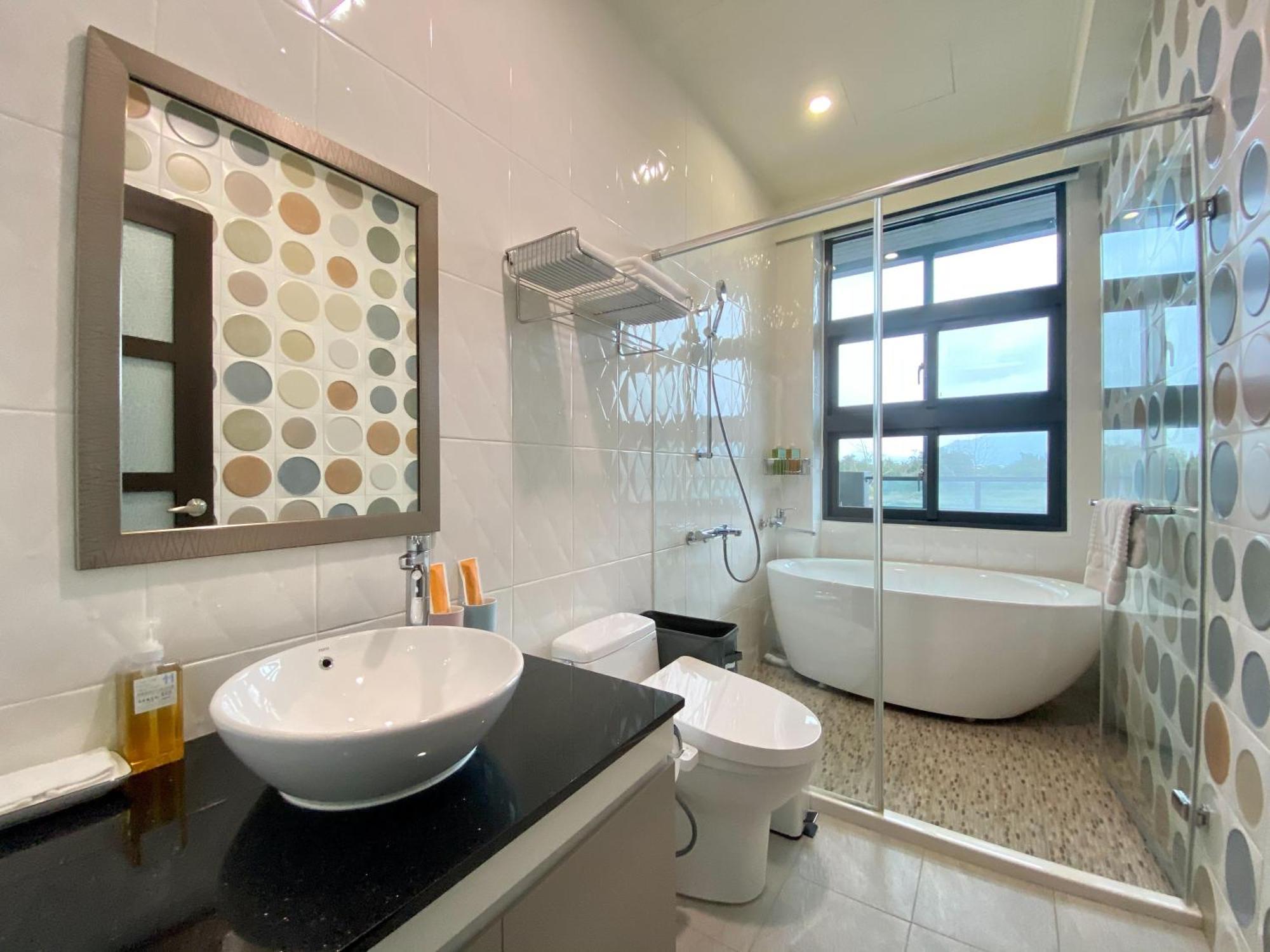 Follow The Cloud B&B Jialin Bilik gambar